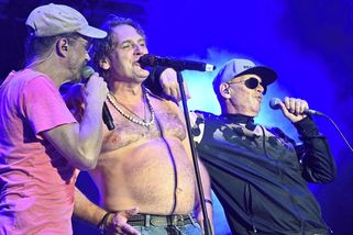 Polovina kapely se osypala, byl to podvod: Michael Viktořík z J.A.R se drsně pustil do Oty Klempíře. Ministr reagoval